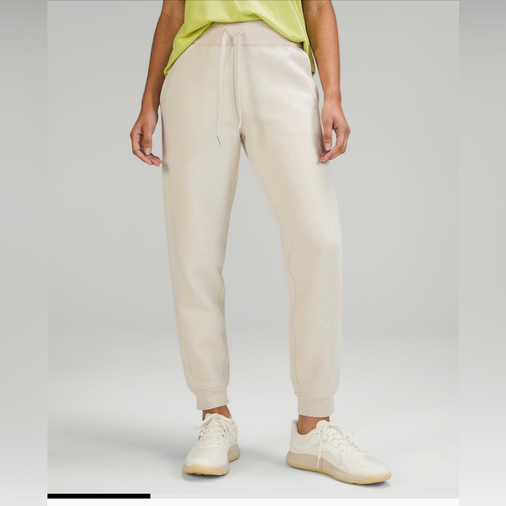 Scuba High Rise Jogger - Ivory - Size 6